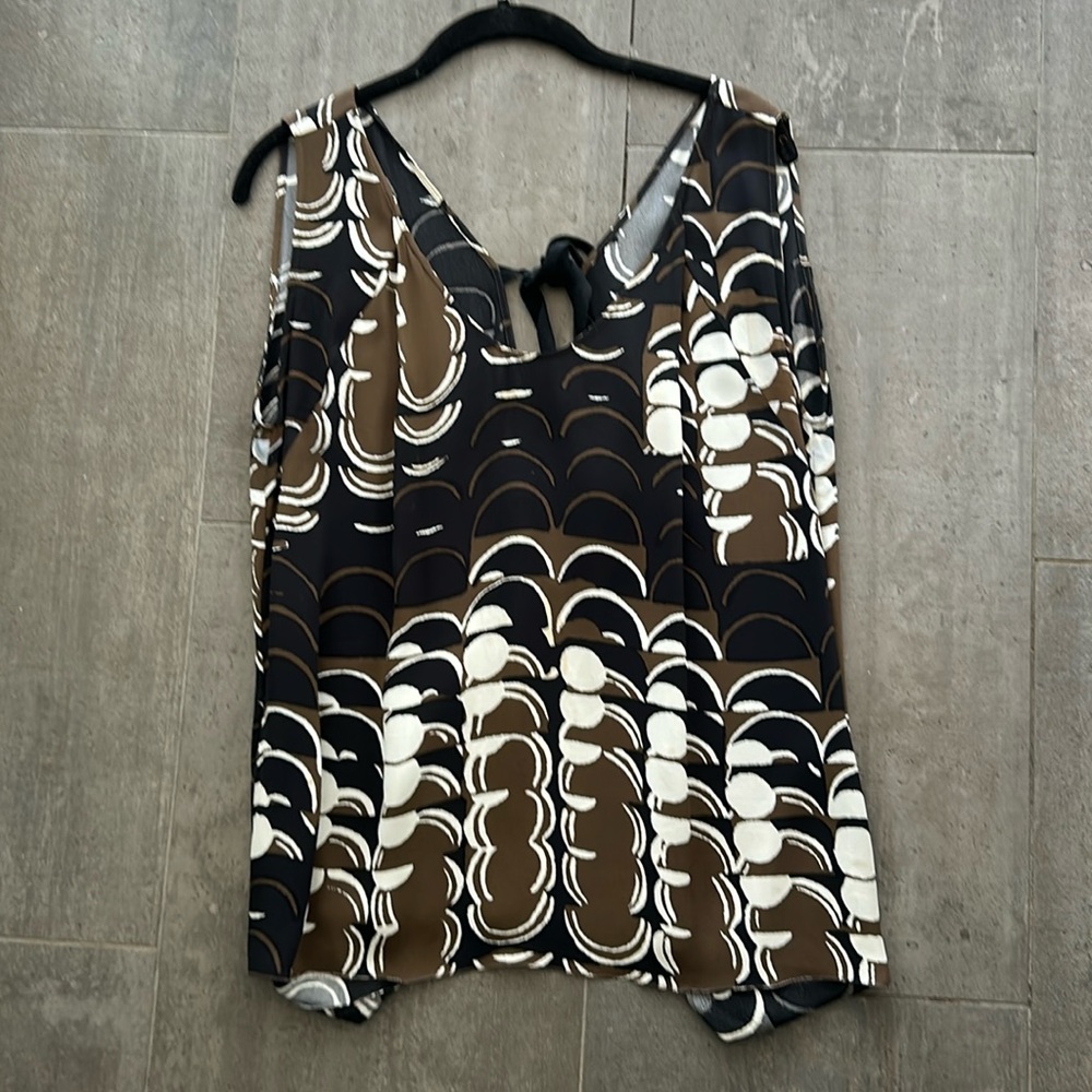 Marni sleeveless tie back optic print top.